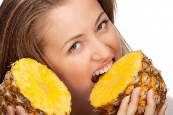 <p><b>ARA N: </b></p>  1 dilim taze ananas, 10 badem