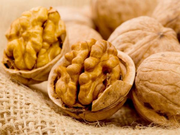 <p><b>ARA N:</b></p>   5 adet kuru erik, 2 tam ceviz