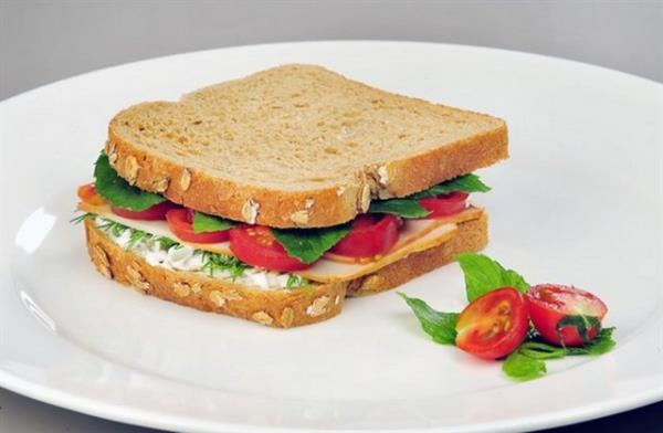 <p><b>ARA N: </b></p>  1 yasz tost (Taze kaarl ve domatesli)