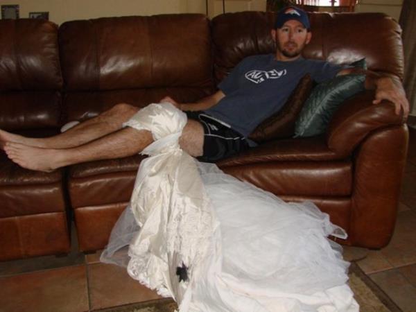 Yaralandnda, buz torbas grevini gryor