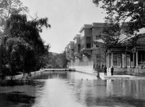 II. Abdlhamid'in fotoraf arivinden hibir yerde grmediiniz fotoraflar yaynlad. Fotoraf merakyla bilinen Sultan II. Abdlhamid dnyann hemen her yerinden, stanbul'un her kesinden fotoraflar ektirerek bunlar arivletti.