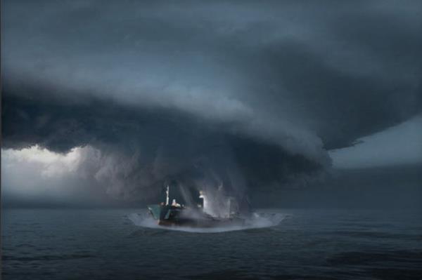 Denizlerdeki frtnalar yavalatan cihaz birbirine bal bir dizi plakadan meydana geliyor. Bu plakalar okyanusun her mil karesini kapsayacak yzen bir a oluturuyor. Frtna annda kauuk veya plastik gibi yzen materyaller kuran levhalar, insansz uzaktan kumandal gemi filosu tarafndan frtna yolunun iine ekiliyor. Sistem frtna oluumunda nemli kriter olan okyanus ile atmosfer arasnda bir bariyer oluturarak, scak ve nemli havann artn nleyerek frtnann gcn zayflatacak.