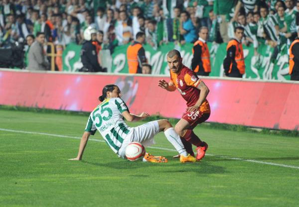 Galatasaray bu akamdan memnun kaldgn belirtip 200 tl de bahi brakt!