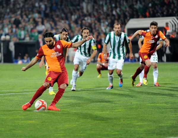 Sen bileti 800tl yaparsn ama GALATASARAY yener hevesin kaar!