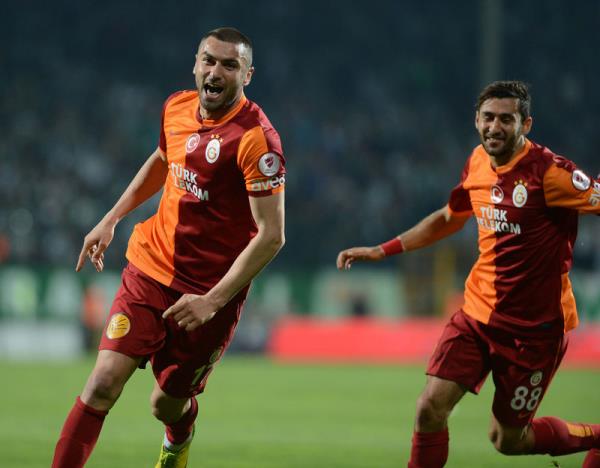 Galatasaray 800 kad tam be kez kard!