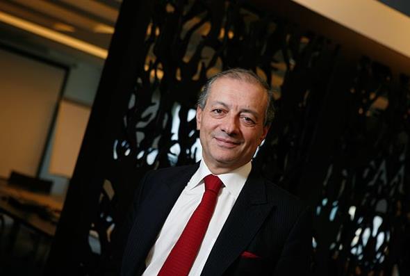 Tuygan Gker Grubu/irketi: Roche Bilgi: irketin Orta ve Dou Avrupa, Orta Asya, Ortadou, Afrika ve Hindistan Blgesi (CEMAI) Bakan. Sorumluluundaki blgede 3,5 milyar svire Frang ciro yaratlyor.