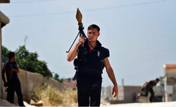 3. Zaten omzunda roketatar tayan birinin fotojenik olmama ihtimali yok. Byksn abi. Sayglar.