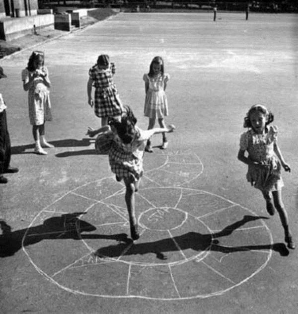 90'larda ocuk olmak ayr bir gzellikti... Bilgisayar, tablet yoktu o zamanlar ancak anlatacak ok ey var