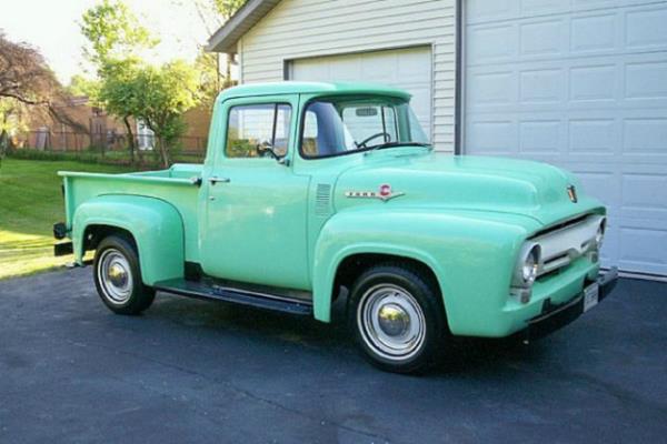 1956 Ford F100 Pick-up Truck