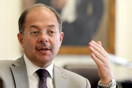 13-Eski Salk Bakan Recep Akda