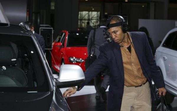 Audi A3'n; motoru, gvde stili, keskin hatlarnn yan sra i tasarmyla jriyi etkiledii belirtildi.