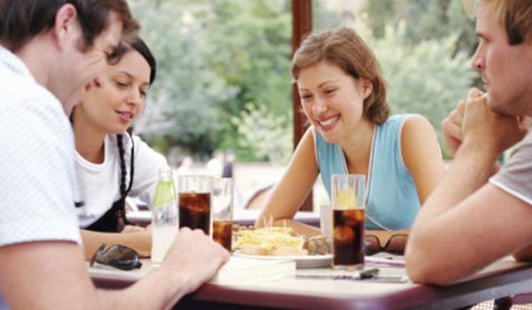 Gda ve ila kurumlar, iecek irketlerinden kafein ieriini yazmalaryla ilgili bir talepte bulunmuyor.