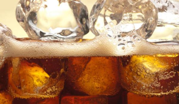 Yksek kafein oranl enerji ieceklerindeki art nedeniyle etiketleme kanunlar yaknda deiebilir. Kahve veya aya da kafein miktarn gsteren etiketler koymak nemli bir gereklilik.Bylece tketici rne hzlca gz gezdirip ne itiini anlayabilir.