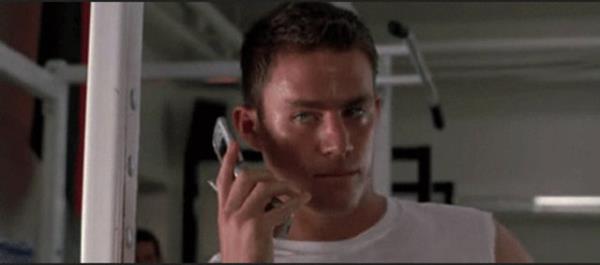 <p><b>2. lk o arar. </b></p>  "O arasn" diye bekleyen erkek 9 kusurlu hareketten ilkini yapmtr bile.