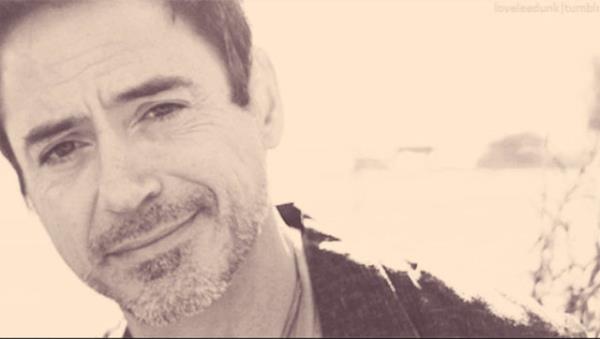 Byle ay paras yzl, baby face genlerimiz tabii ki kategori dnda. Ama ayet hatlarnz daha erkeksiyse, kirli sakalsz olmaz.