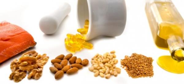 <b>Omega 9:</b> Zeytin ya, avakado, badem, yer fst, pecan fnd, fndk ya omega 9 ieren yalardr. Oleic asit olarak adlandrdmz omega 9, damar sertlii riskini dr ve kan basncn dengeler.