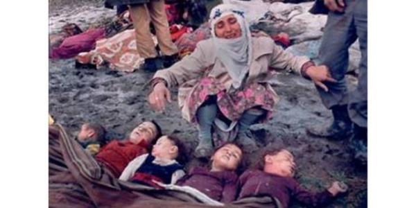 <p><b>1983 Mustafa Bozdemir, Trkiye</b></p>    30 Ekim 1983'te Koyunren'de meydana gelen depremde, Trk annenin 5 ocuunun lsn grd andaki tepkisi yrekleri paralad...