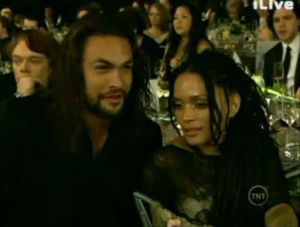 Dizinin birinci sezonunda 'Kahl Drogo'yu canlandran aktr Jason Momoa, 'The Cosby Show' dizinde Denise Huxtable' canlandran Lisa Bonet ile 2007 ylnda evlendi ve 2 ocuklar var.