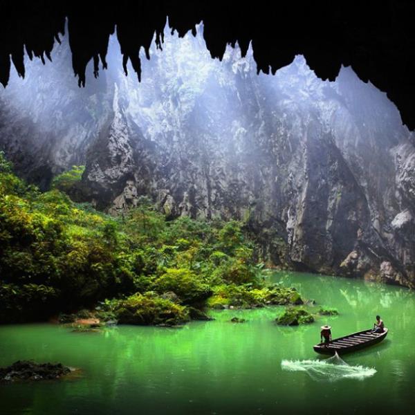 YingXi Corridor of Stone Peaks - in