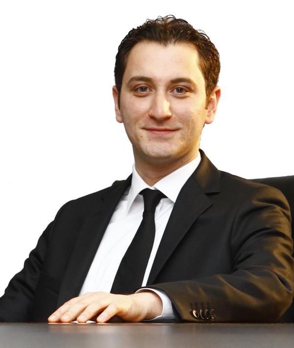 <p><b>Zafer ubuku </b></p>  <p>Genlik Kollar Bakan </p>