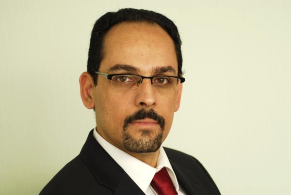 <p><b>10) Danman (D politika) </b></p>  <p><b>BRAHM KALIN:</b> brahim Kaln, Kamu Diplomasisi ekibinin banda grev     yapyor. Babakan Erdoan'n tm yurt d gezilerine katlan brahim Kaln,     yakn ekipte d politikadan sorumlu danman olarak da alor.</p>