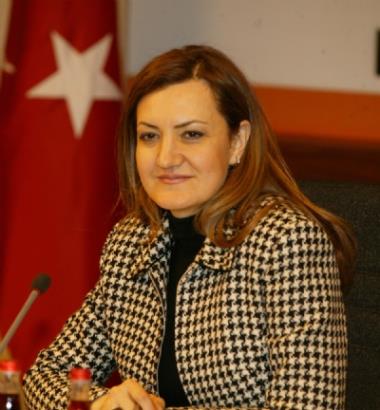 <p><b>Nkhet Hotar </b></p>  <p>Sosyal lerden Sorumlu Genel Bakan Yardmcs </p>