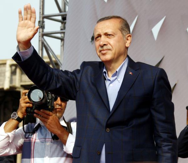 <p><b>MD DE RESM A TAKIMI</b></p>  <p>Gizli A Takm ve Seim takmlar bu ekilde... Peki resmi A Takm kimlerden     oluuyor </p>