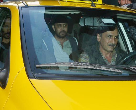 Bu sorularn yant ne olursa olsun, Nejat ler'in yeniden aramza dnmesi yeter. Bundan sonras iin en bata ona salkl ve mutlu bir hayat diliyorum.  <p>Sadece Nejat deil, hepimiz iin en nemli olan bu deil mi?</p>