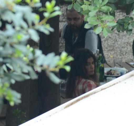  ay hastanede sren tedavi, youn bakm sreci, ald kortizonlarn da etkisiyle Nejat ler'in kilo ald, salarnn dkld grld. Hastala kar kazand zaferi, eski fit grntsne kavuarak talandracak m?