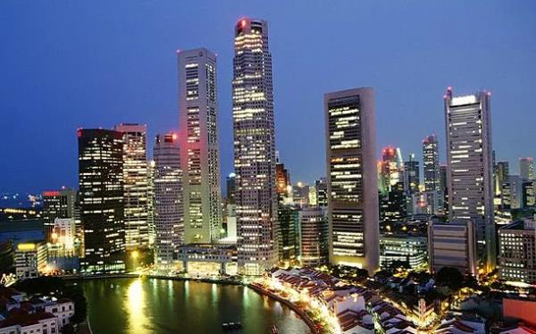 <p><b>18. Hi iftlik bulunmayan en byk lke - Singapur</b></p>  Her ne kadar dnya zerinde ekonomik olarak bir anlam ifade eden tarm faaliyeti yrtmeyen kk uluslar olsa da (mesela Vatikan) Singapur bu ehir lkelerin en bydr.