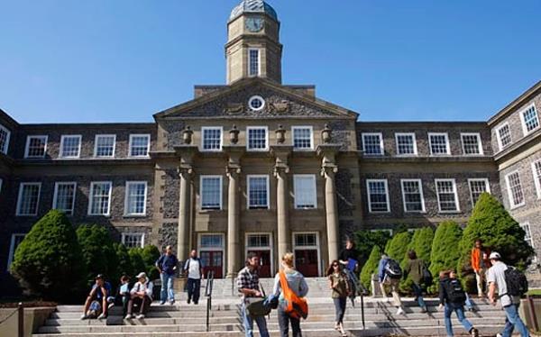 <p><b>20. En eitimli insanlar - Kanada</b></p>  Nfusun %50'si orta eitimin ilerisinde eitim alan Kanada ak ara dnyann en eitimli lkesidir. Ardndan %45 ile srail %44 ile Japonya gelmektedir.