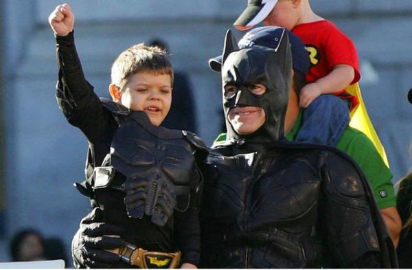 Hasta bir ocuun dileini yerine getirmek iin harekete geen San Francisco halk. (2013)