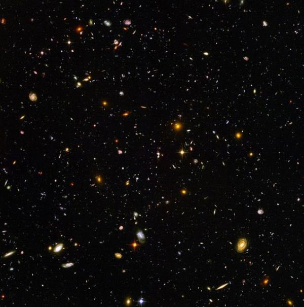Hubble Teleskobu, evrenin 13 milyon yl nceki fotorafn ekmi. (2004)