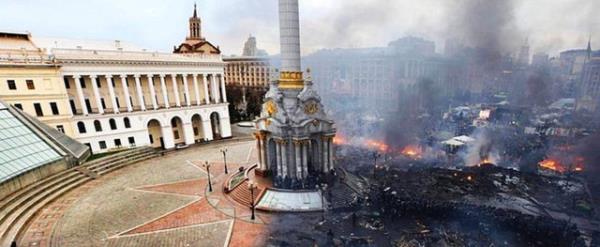 2. Kiev'deki Bamszlk Meydan'nn devrimden nceki ve sonraki halleri. (2014)