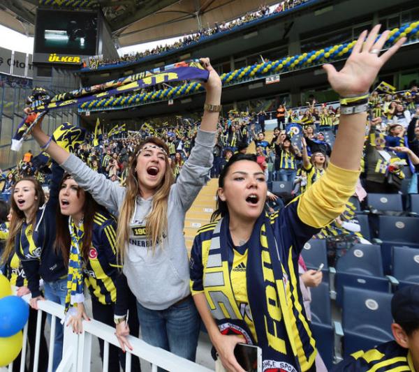 Mayslar Sizin Olsun Biz Nisanda ampiyonuz o kadar.