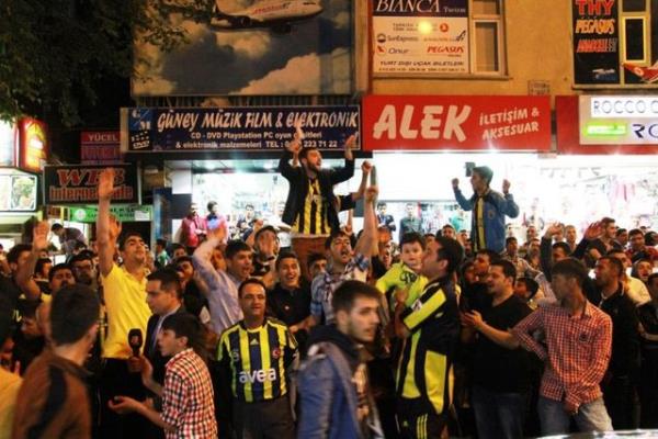 ampiyon olduu zaman sevinemiyorum; zor gnde, herkes umudunu kestii zaman daha ok seviyorum.