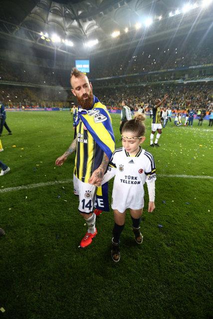 Armaya daha fazla parlayan flash seveyiim :))