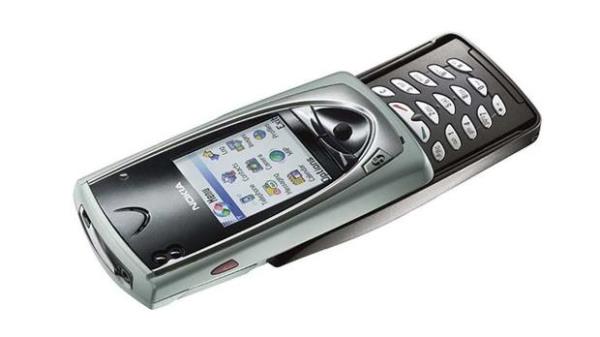 <p><b>Nokia 7650</b></p>  k tarihi: 2002