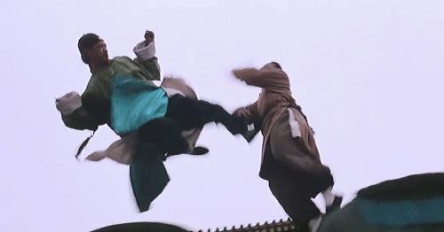 18. Haliyle tasvip etmesek de kavga etmesini de bilin...