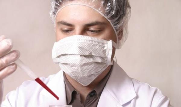 Bakanlk verilerine gre, her yl ise 80 bin kii kanser nedeniyle yaamn yitiriyor.