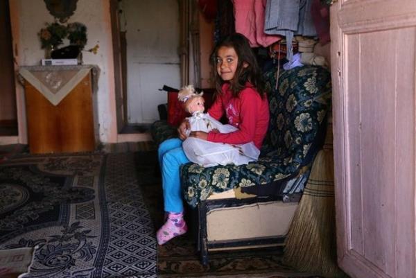 <p><b>EN BYK HAYAL PARS'E GTMEK</b></p>   Reklam filminin yaynlanmasndan sonra arkadalarnn kendisine "artist" dediini anlatan Bykgursak, retmenlerinin kendileriyle fotoraf ektirmek istediini, baz arkadalarnn da imzalarn aldn ifade etti