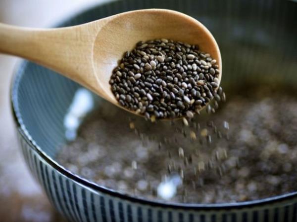 <p><b>'Chia' tohumlar </b></p>  Nane ailesinden gelen ve kendine has bir tad bulunmayan Chia tohumlarnn faydalar saymakla bitmiyor...
