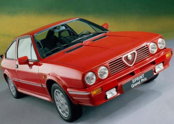 Alfa Romeo Alfasud Sprint Grand Prix Paslanmas ile nl otomobilde ucuz galvanizlenmemi metal kullanlyordu. Hacimleri 1.3, 1.5 ve 1.7 arasnda deien boksr tipi motorlar kullanlmt.