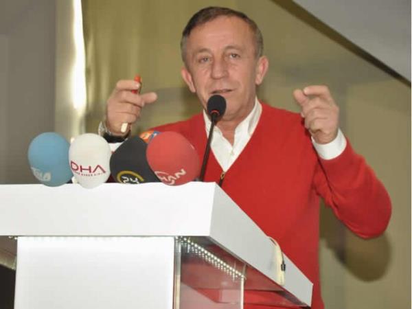 AL AAOLU  Yapt reklamlarla ve medyadaki sempatik tavrlaryla tannan Trkiye'nin lider inaat irketlerinden Aaolu irketler Ynetim Kurulu Bakan Ali Aaolu, okulunu yarda brakp i hayatna atlarak zengin olan en nl patronlardan biri. 1954 Of doumlu Aaolu, lise renimini yarda brakarak mteahhitlik yapmaya balad. Gnmzde Forbes Dergisi'ne gre 2.7 milyar serveti olan Aaolu, inaat sektrnde bir numara haline geldi.