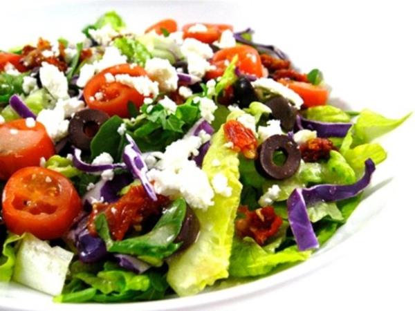 2. Salatalar aslnda iyi birer lif kaynadrlar. Yemekle birlikte tketilirse midede ier ve mideden hemen boalmaz.