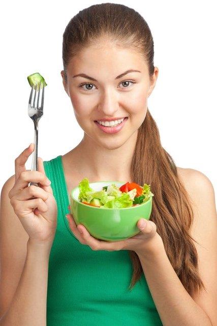 7. Bazen salatalarnza halanm kurubaklagil (kurufasulye, nohut, mercimek?) eklemekten ekinmeyin. nk kurubaklagiller, hem ok iyi bir karbonhidrat hem ok iyi bir lif hem de ksmi protein etkisi gstererek salatnz daha besleyici hale getirir.