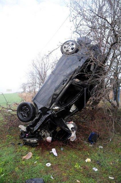 Jandarma, arata yapt aramada ifte vatanda olduu tespit edilen Bahar'n Bulgar pasaportunu buldu. Yaanan kazayla ilgili olarak balatlan soruturma sryor. HA