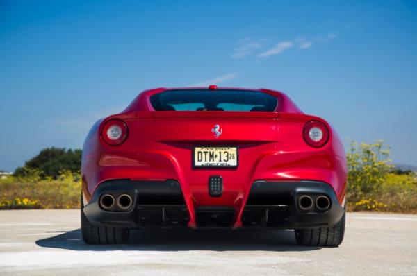 <p><b>Bu hz makinesini almak iin ne lazm peki?</b></p>   Avrupa'daysanz eer 316.000$ verip bu muhteem araca sahip olabilirsiniz. Trkiye'de ise 660.000? gibi bir paray gzden karmanz gerekiyor