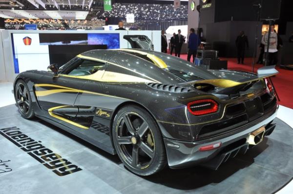 Bu performans yeterli bulmayanlar iin ise Koenigsegg, One modelini oluturmaktadr. u an prototip aamasnda olan bu modelde ise 1400 beygirlik g bulunmakta ve ayn zamanda arl da 1400 kg olan bu prototipin adnn One olmas da beygir/kilo orannn 1 olmasndan dolay byle konulmutur.