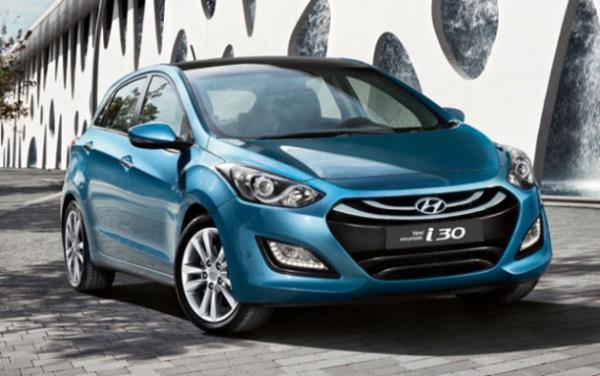 <p><b>iHyundai'de "20 ay sfr faiz"</b></p>  30'u 58 bin 350 liradan balayan fiyat ve 40 bin lira, 24 ay vade yzde 0,66 faiz oranyla sata sunan Hyundai, Accent Blue modelini 46 bin 100 liradan balayan fiyat ve 30 bin lira, 30 ay yzde 0,99 faiz oranyla mterileriyle buluturuyor.